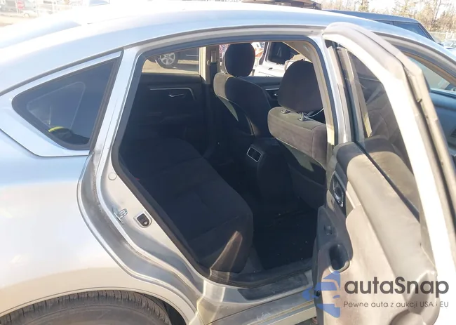 1N4AL3AP8DC135603: 44220143