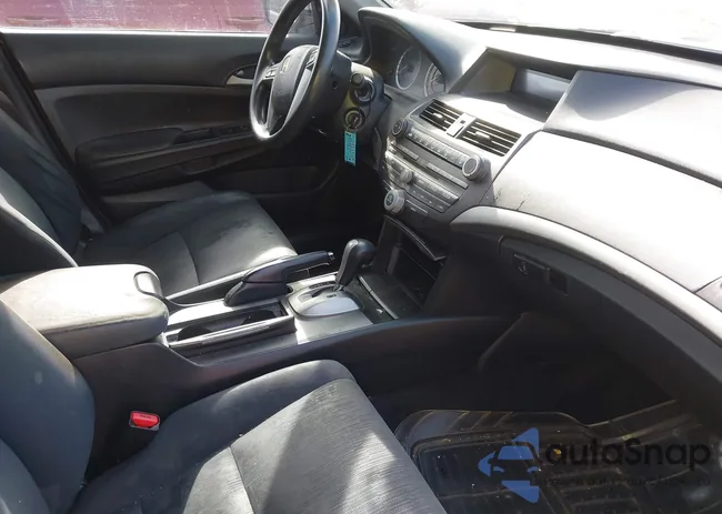 1HGCP2F32CA134496: 44220218