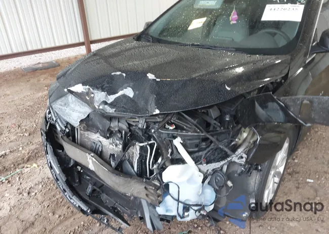 1G1ZD5ST1LF049492: 44220235