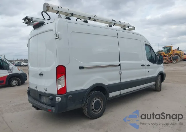 1FTBW2CG3JKB21011: 44220252