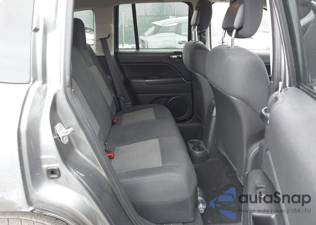 1J4NF1FB7BD202004: 44220261