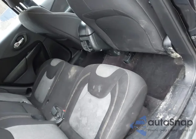 1C4PJMAB2GW348795: 44220293