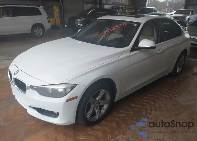 WBA3A5G56CNP17502: 44220327