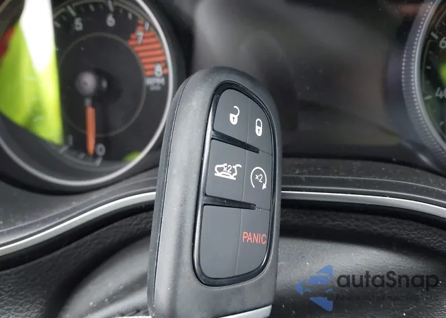 1C4PJMDX2MD220264: 44221457