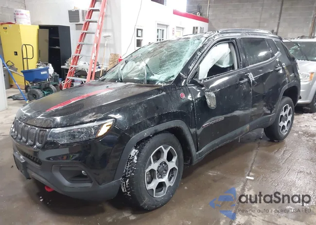 3C4NJDDB0NT190432: 44221479