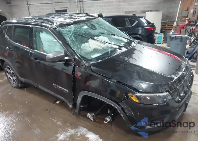 3C4NJDDB0NT190432: 44221479