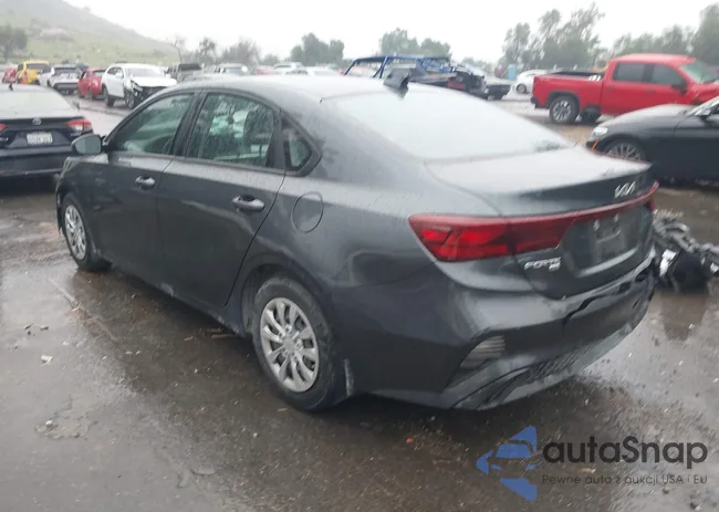 3KPF24AD6PE569997: 44221483