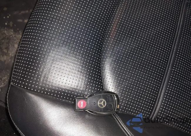 WDBTK77G37T075074: 44221490