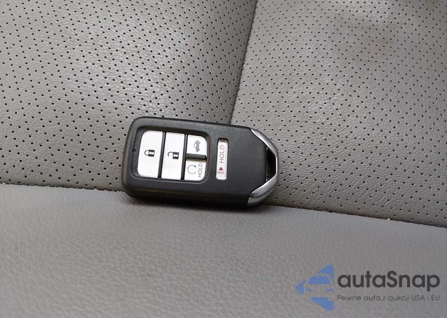 1HGCR2F80HA031820: 44221542