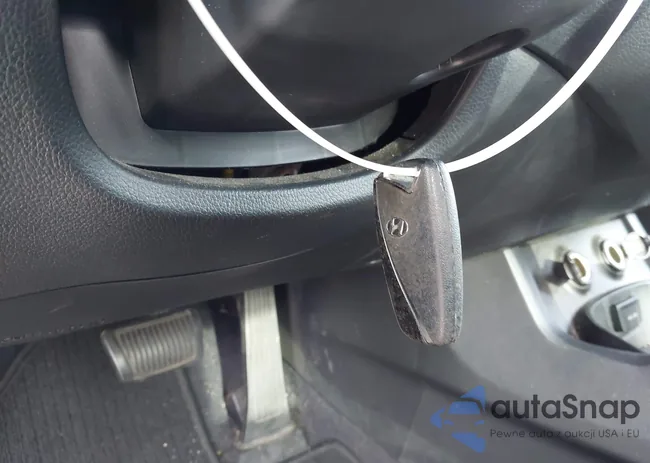 KM8SR4HF2FU128915: 44221589