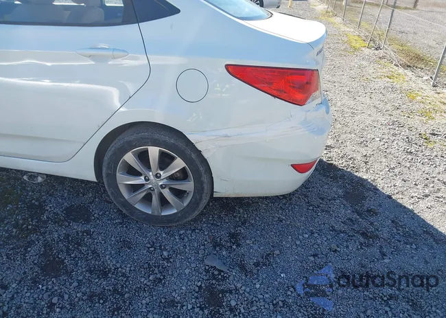 KMHCU4AE8EU626796: 44221592