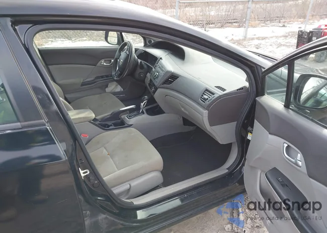 2HGFB2F8XCH570697: 44221642