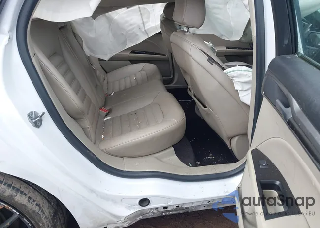 3FA6P0CD7LR196498: 44221652