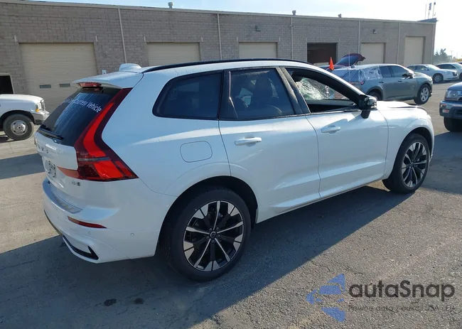 YV4M12RC4T1315130: 44221670