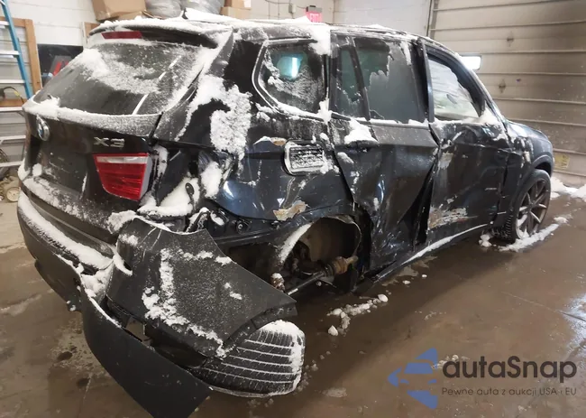 5UXWX9C55D0A32113: 44221730