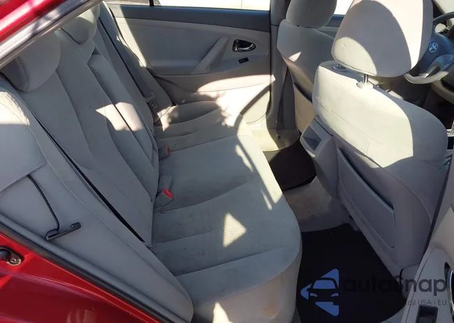 4T1BE46K29U360513: 44221815