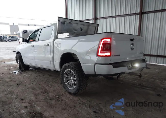 1C6SRFJT7RN117415: 44220981