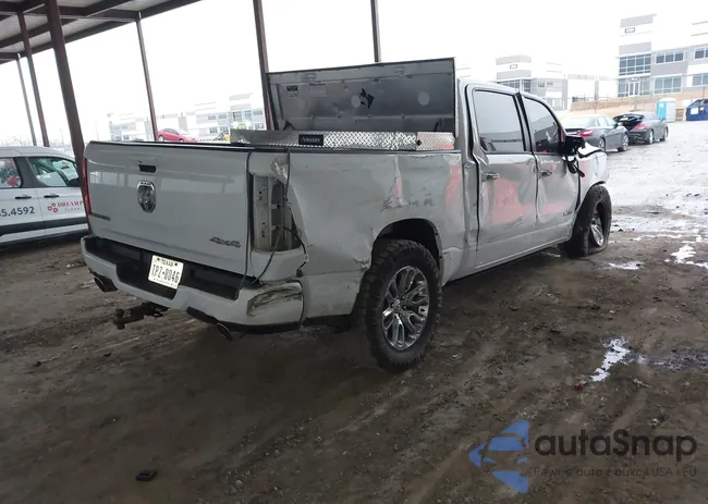 1C6SRFJT7RN117415: 44220981