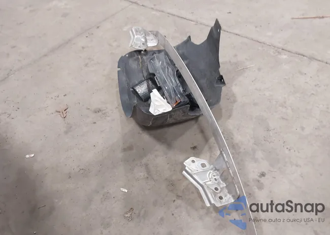 5YJ3E1EB0NF192205: 44221010