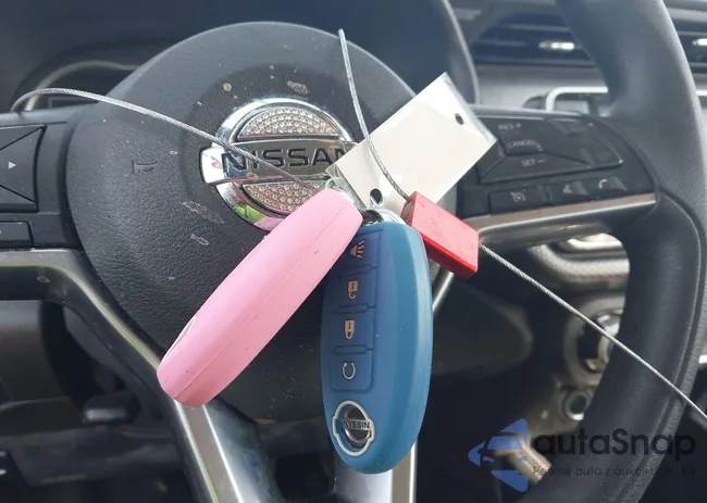 3N1CP5CV3LL514013: 44221037