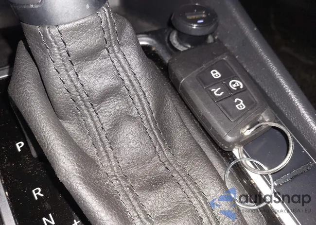 3VWCB7BU0KM191786: 44221065