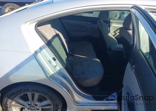 5NPD84LF9JH303493: 44221097