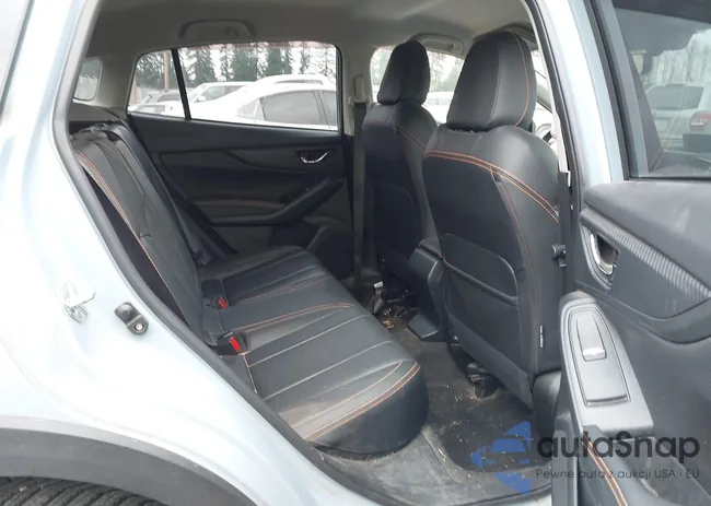 JF2GTAMC9K8305728: 44221304