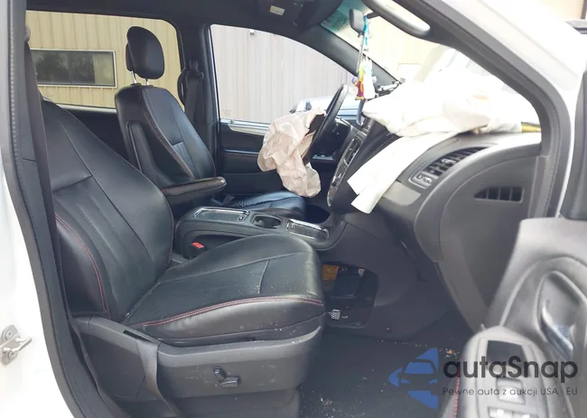 2C4RDGEG4GR329049: 44221312