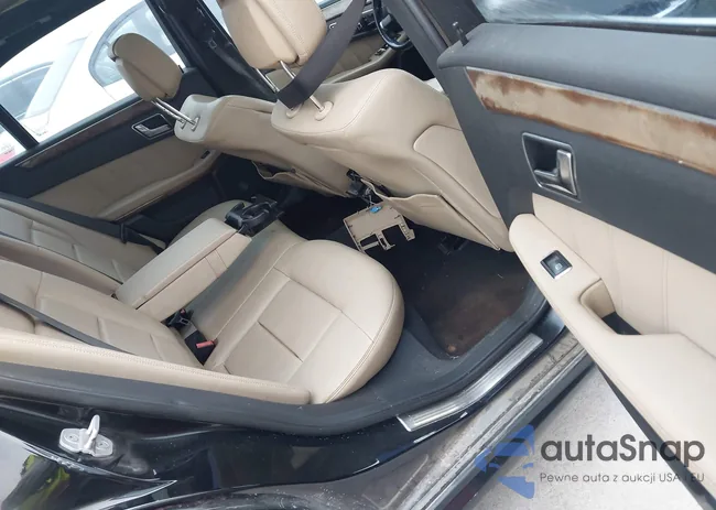 WDDHF5GB8BA405936: 44221355