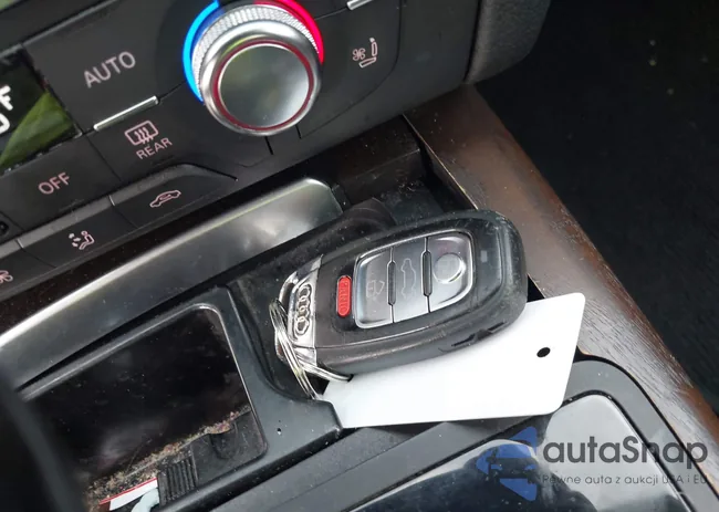 WAUSGAFC3CN031811: 44222464