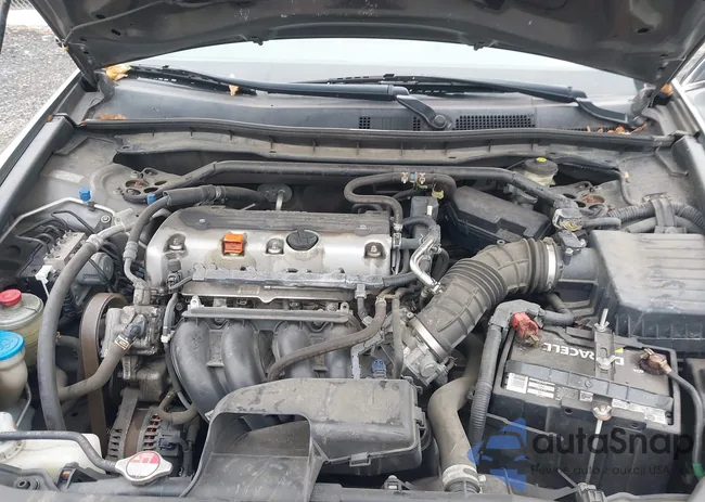 1HGCP2F84AA105767: 44222473