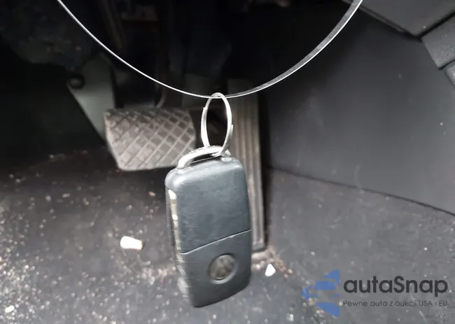 3VWL17AJ5HM219858: 44222545