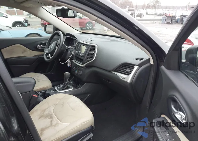 1C4PJMAB9GW277255: 44222562