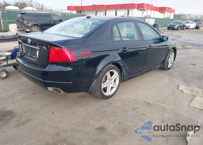 19UUA66224A028636: 44222571