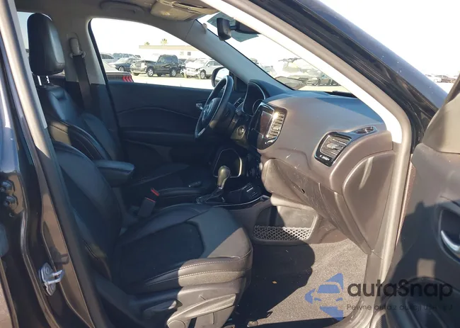 3C4NJCBB2JT408426: 44222625