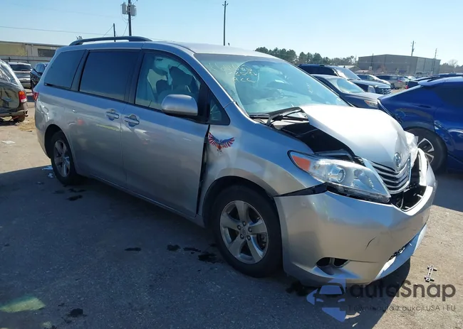 5TDKZ3DC7HS883740: 44222758