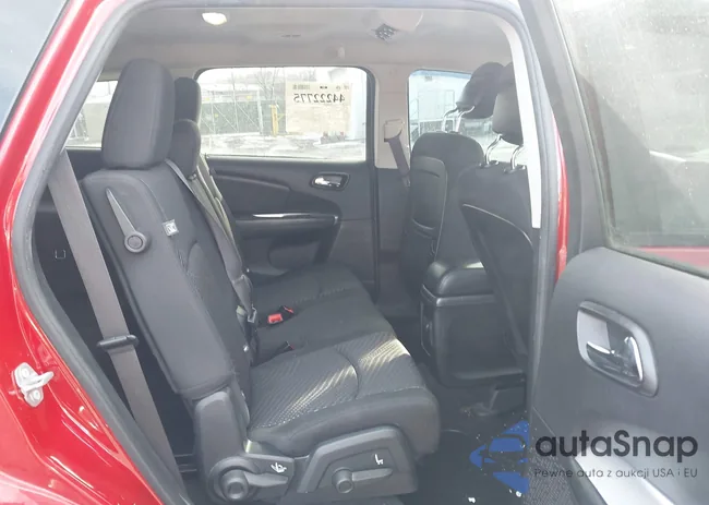 3C4PDDBG2HT577762: 44222775