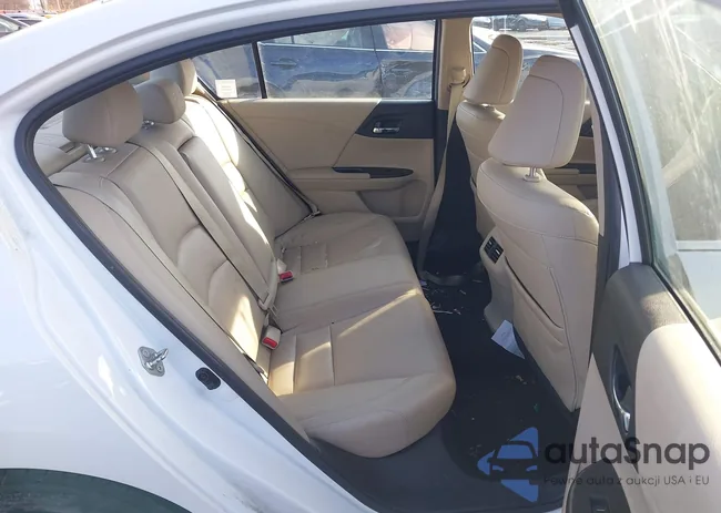 1HGCR2F83FA004950: 44222801