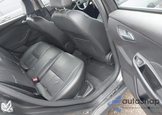 1FADP3F23GL275187: 44221958