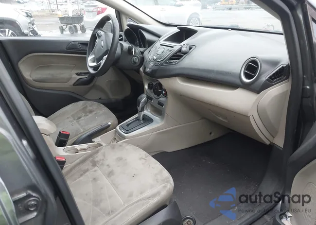 3FADP4BJ8HM158675: 44221998