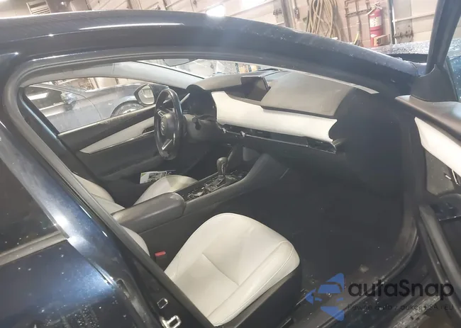 JM1BPBEMXK1132031: 44223370