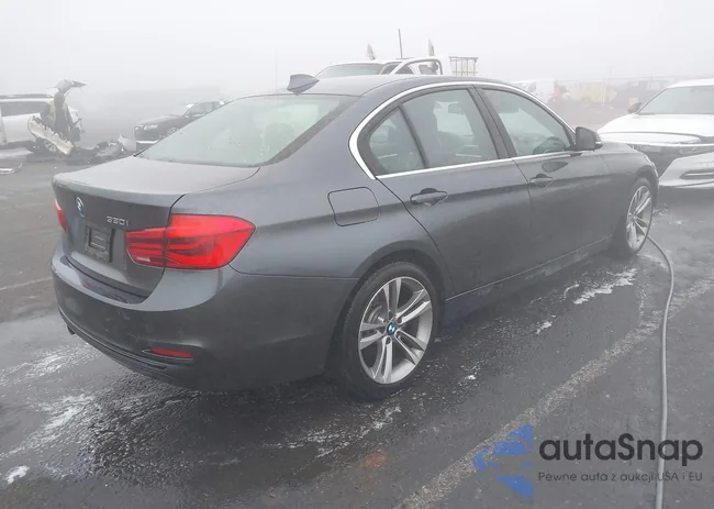 WBA8B9G5XHNU09783: 44223657