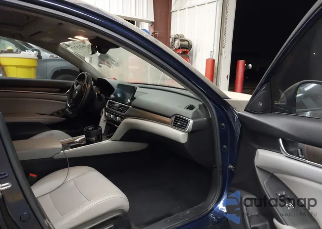 1HGCV2F55KA018103: 44223727