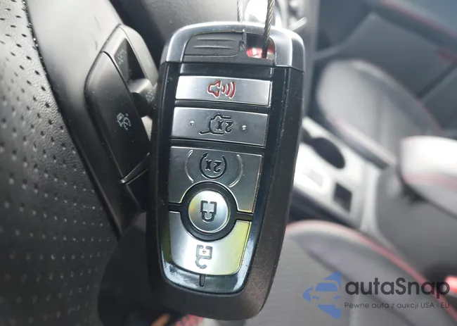 1FMCU9NA7RUB41592: 44223733