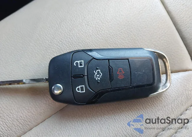 3FA6P0LU2GR402400: 44223763