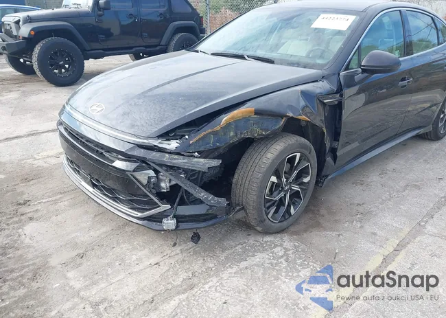 KMHL64JA4SA442735: 44223774