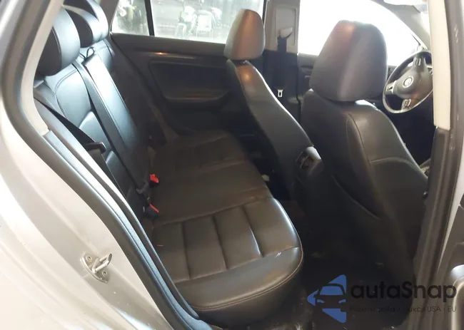 3VWPL7AJ7EM613627: 44223869