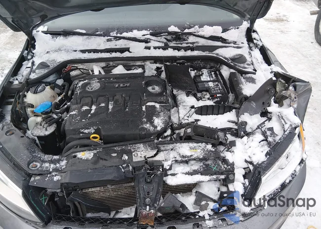 3VWLA7AJ9FM295628: 44223952