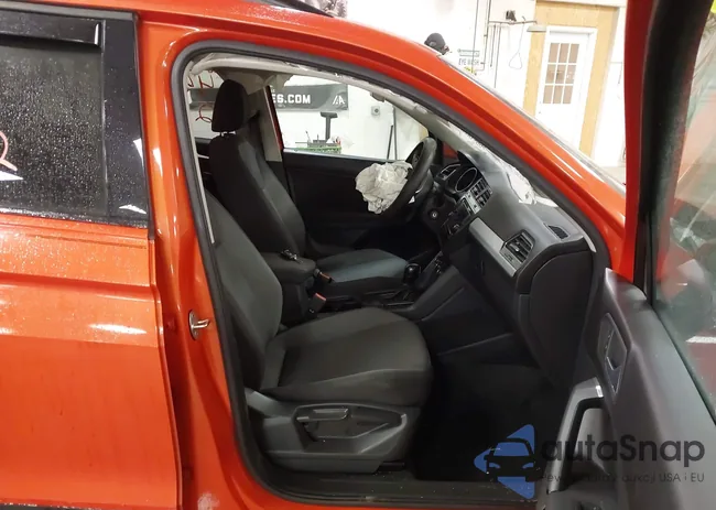 3VV1B7AX3KM085047: 44222972