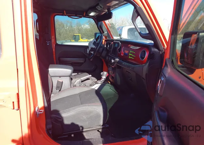 1C4HJXFN5LW178824: 44223085